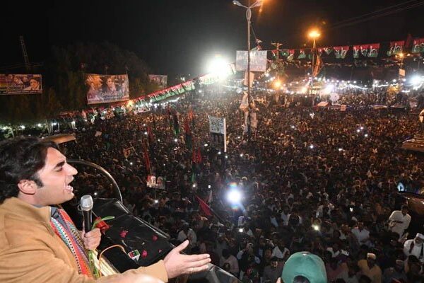 پی پی کا عوامی لانگ مارچ آج حیدر آباد کیلئے روانہ ہو گا