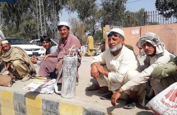 کورونا: 44 فیصد پاکستانیوں کے معاشی حالات مزید خراب ہونے کا انکشاف