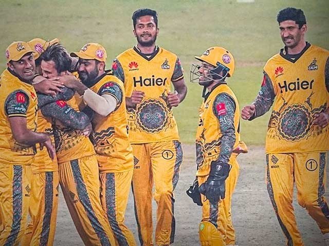 Peshawar Zalmai vs Quetta Gladiators