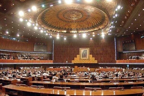 سینیٹ؛ حکومت 3 اہم بل منظور نہ کرا سکی