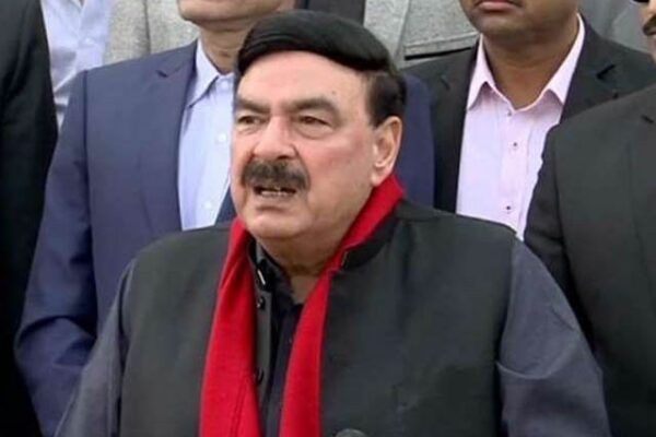 شیخ رشید کا عمران خان کو جہانگیر ترین سے رابطے کا مشورہ