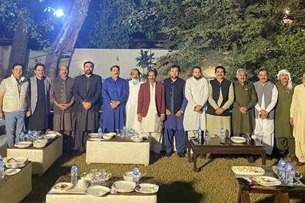پنجاب اسمبلی میں تحریکِ انصاف کا ہم خیال گروپ بھی متحرک