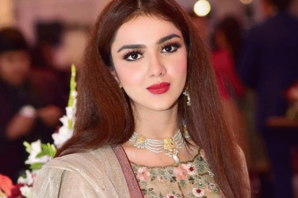 اپنا آئینی حق استعمال کرتے ہوئے عامر لیاقت سے طلاق لی، طوبیٰ انور