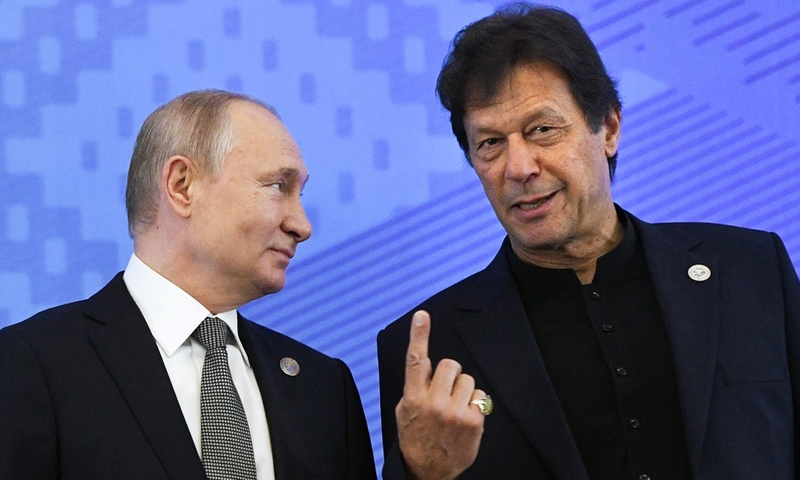 Vladimir Putin and Imran Khan