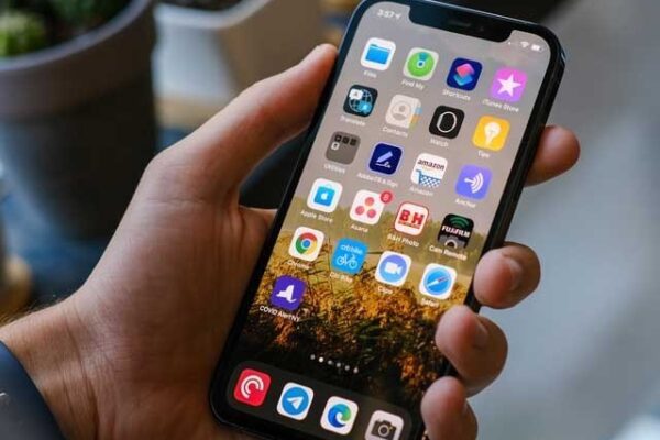 ایپل نے کم قیمت فائیو جی فون پر کام شروع کر دیا