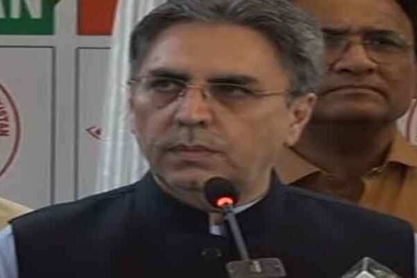 تحریک عدم اعتماد: حکومت کے اتحادی ہیں لیکن آپشنز کھلے ہیں: عامر خان