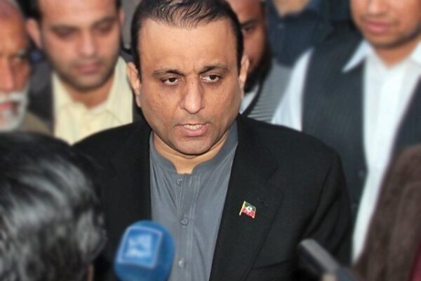 تحریک انصاف کے سینئر رہنما علیم خان کا جہانگیر ترین گروپ میں شمولیت کا فیصلہ