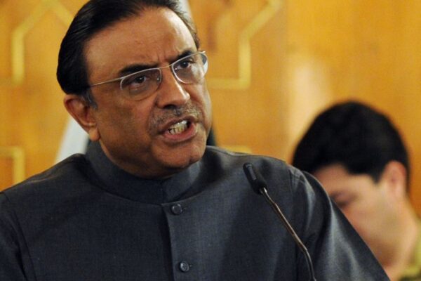 آؤ سڑکوں پر دیکھتے ہیں کون خطرناک ہے؟ آصف زرداری کا وزیراعظم کو چیلنج