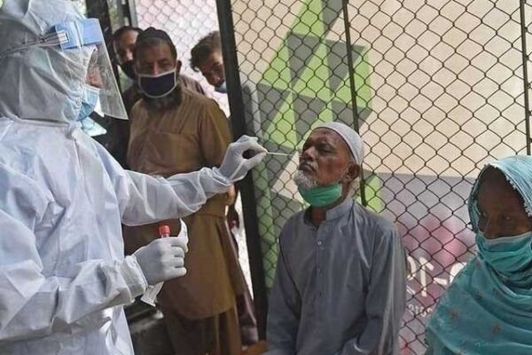 کورونا وبا؛ 24 گھنٹوں میں مزید 22 افراد جاں بحق،765 مثبت کیسز رپورٹ