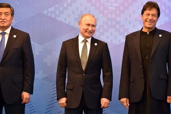 وزیر اعظم کا دورہ روس