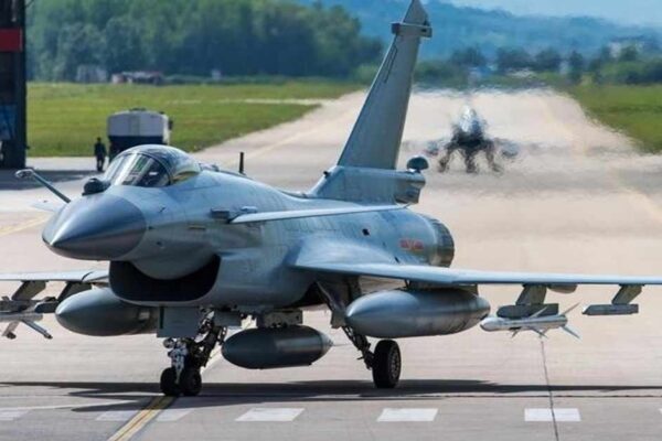 جے 10 سی کی پاک فضائیہ میں شمولیت