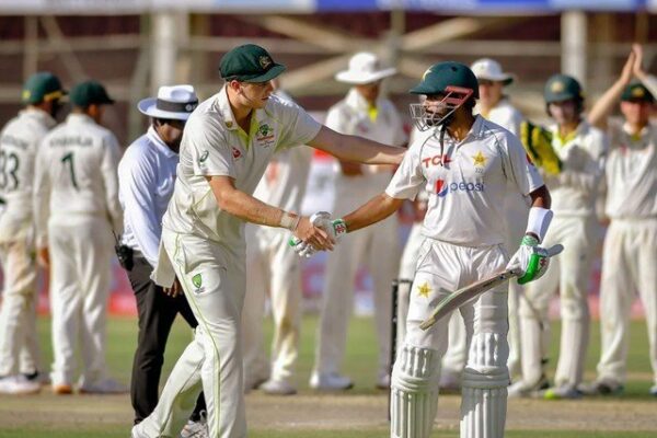 کپتان بابر اور رضوان نے پاکستان کو کراچی ٹیسٹ میں شکست سے بچا لیا