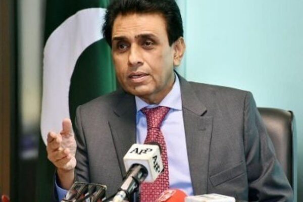 تحریک عدم اعتماد؛ ایم کیو ایم پاکستان کا جلد سیاسی ڈرون گرائے جانے کا امکان