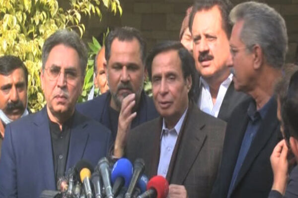 (ق) لیگ اور ایم کیو ایم نے عمران خان مائنس ون فارمولاپیش کردیا