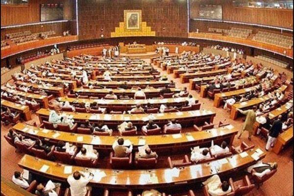 وزیراعظم کی زیر صدارت اہم بیٹھک؛ قومی اسمبلی اجلاس 21 مارچ کو بلانے پر اتفاق