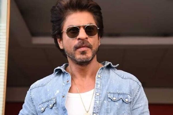 مشکلات میں گھری فلم ’’پٹھان‘‘ پر کنگ خان کے مداح حمایت میں سامنے آ گئے