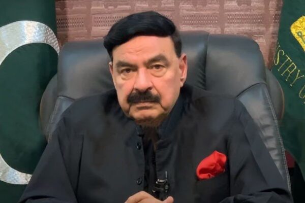 ’فضل الرحمان وحشی جٹ بنے ہوئے ہیں، خانہ جنگی ہوئی تو قیمت آپ کو چکانی پڑیگی‘