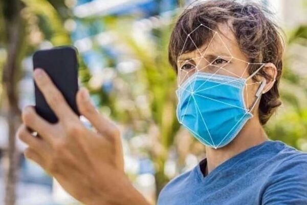 ماسک کے ساتھ بھی آئی فون کا فیس لاک کھولنا ممکن، نئی اپ ڈیٹ جاری