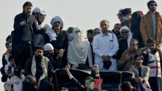 ### اسلام آباد دھرنے میں کروڑوں روپے کا نقصان، وزیراعلیٰ&hellip;