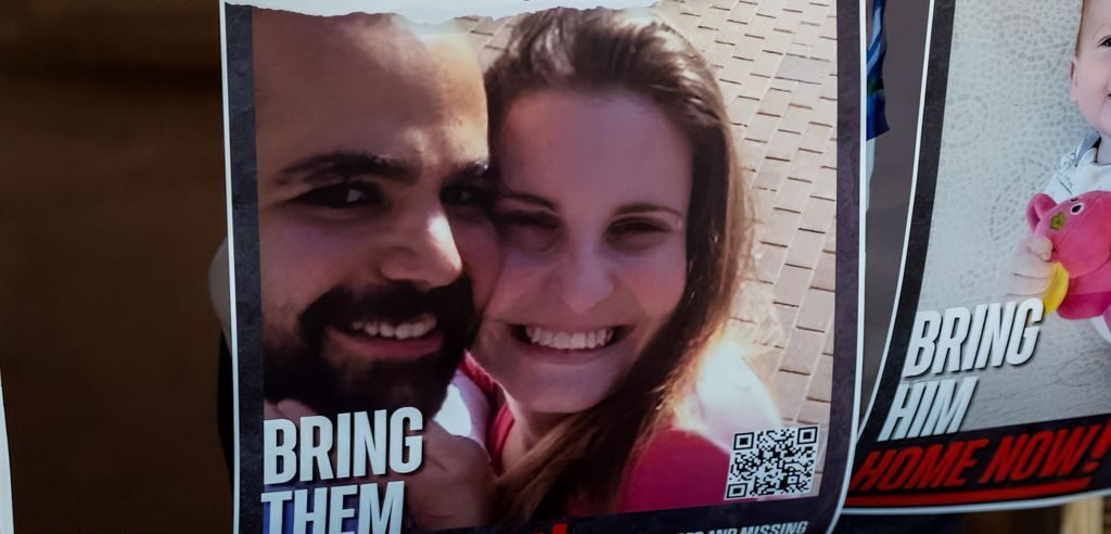 حماس نے تین یرغمالوں کی رہائی کا اعلان کیا، سب&hellip;