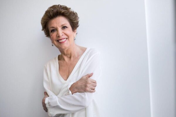 ٹی ایف 1 کی سابق موسمیات کی میزبان کیتھرین لیبورڈ کا انتقال