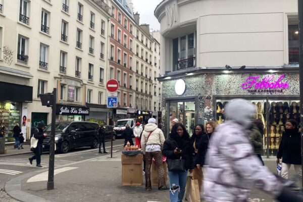 پیرس میں چاٹو ڈی او کے ہیئر سیلون کی جلدی بندش کا فیصلہ طویل کر دیا گیا