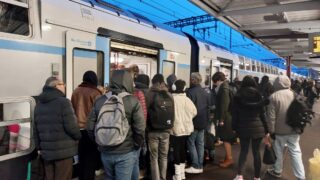 **پیرس میں آر ای آر سی لائن کا ٹریفک معطل،&hellip;