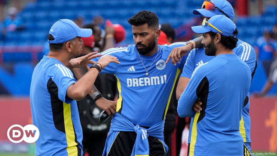 **چیمپیئنز ٹرافی: بھارتی ٹیم کی جرسی پر پاکستان کا نام&hellip;