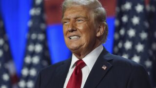 **ڈونلڈ ٹرمپ کا صدارتی تنخواہ کا انکشاف: سالانہ 4 لاکھ&hellip;