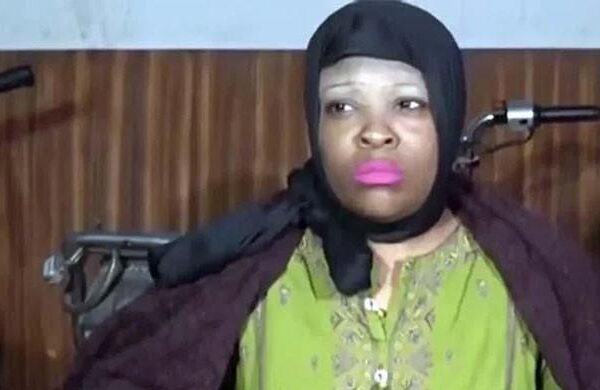 امریکی خاتون کی کراچی میں محبت کی تلاش، تضحیک اور مذاق کا نشانہ