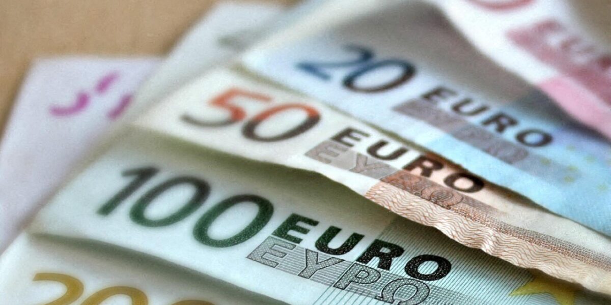 france-top-wealthiest-households-financial-standards