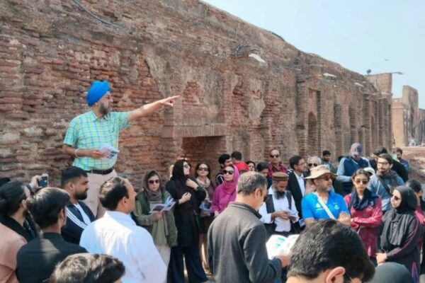 لاہور قلعے کی سکھ دور کی تاریخ پر تحقیق کے لیے ماہر کی خدمات حاصل