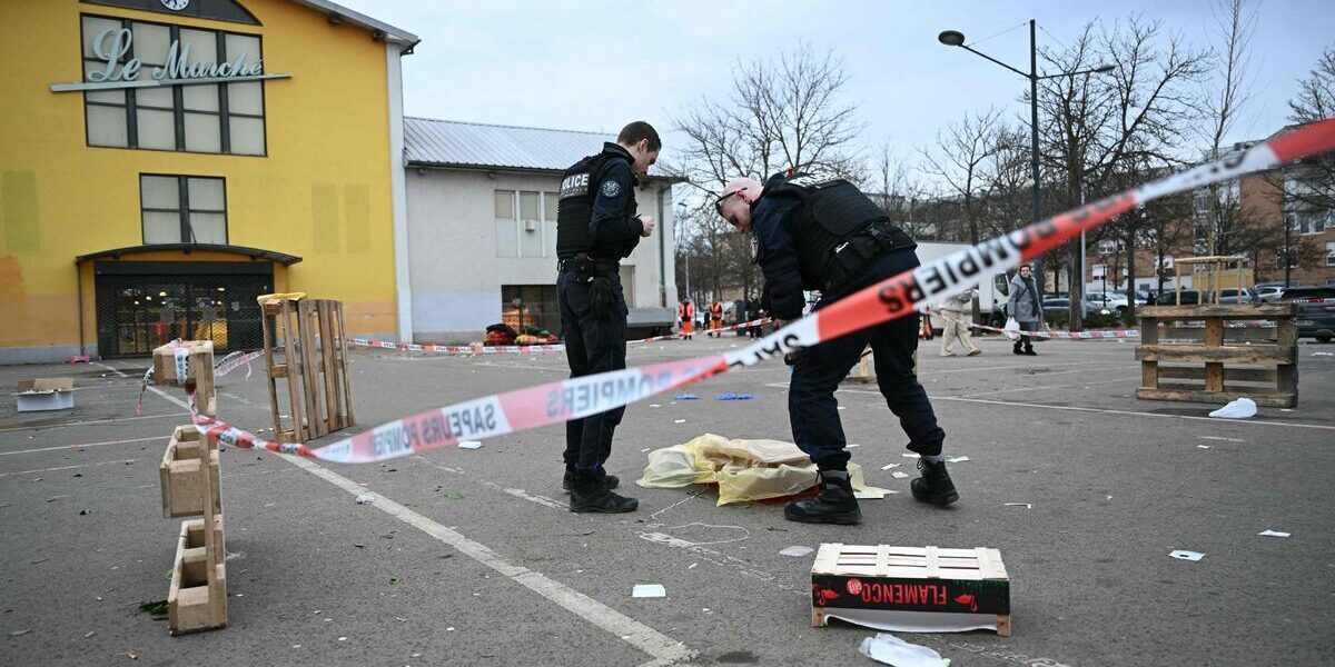 moulhouse-knife-attack-one-dead-three-injured