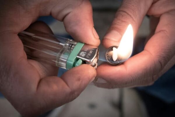 پیرس میں کریک کے استعمال کے خلاف مہم: 2024 میں 1,100 سے زائد گرفتاریاں