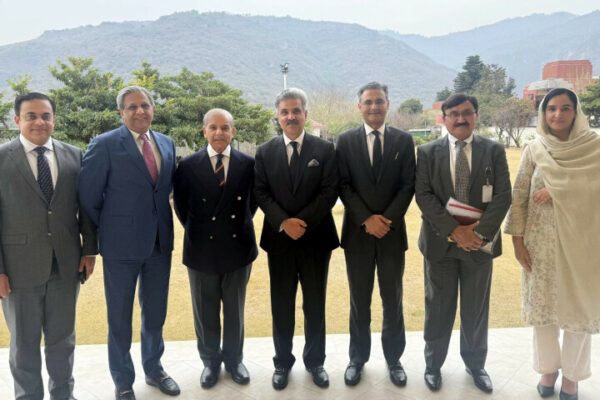 وزیراعظم شہباز شریف اور چیف جسٹس یحییٰ آفریدی کے درمیان عدالتی اصلاحات پر اہم ملاقات