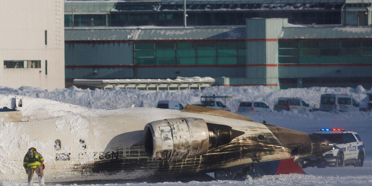 toronto-airport-plane-crash-18-injured-details