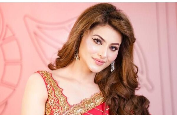 بھارتی اداکارہ اروشی روٹیلا کی فلم میں مختصر کردار کے لیے بھاری معاوضہ