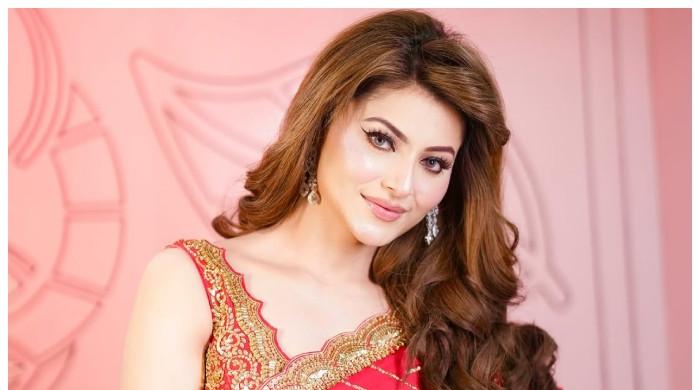 urvashi-rautela-high-fee-short-role