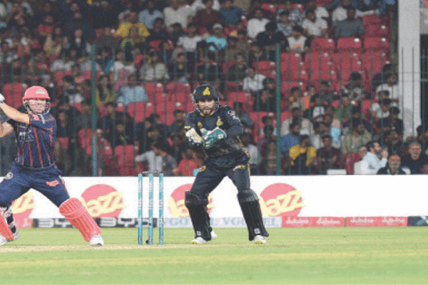 پی ایس ایل 2025: نو روزہ وقفے کے بعد کھیل کا دوبارہ آغاز، پلے آف کی دوڑ میں پانچ ٹیمیں شامل