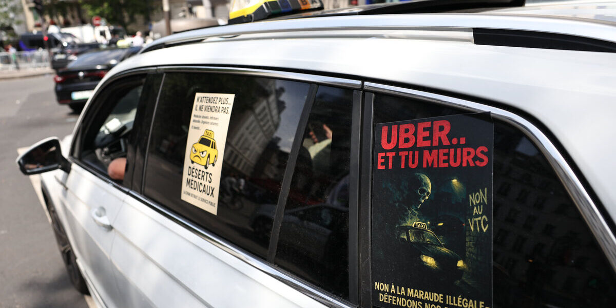 taxi-drivers-protest-health-transport-policy-france