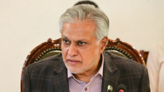 fm-dar-leads-uae-pakistan-jmc-meeting