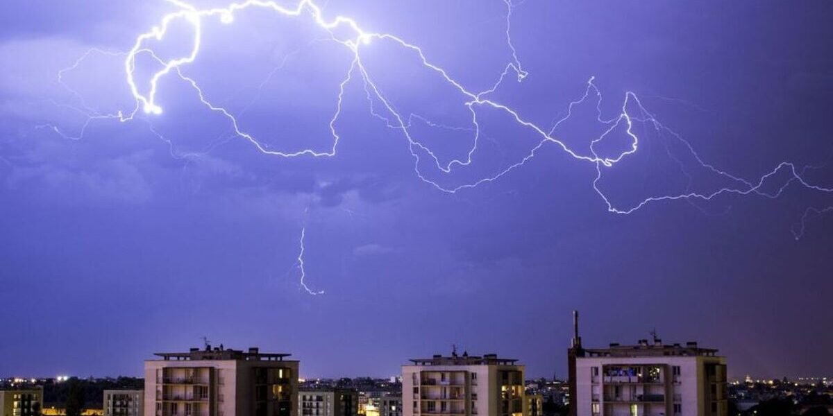 france-weather-alerts-storms-hit-five-provinces