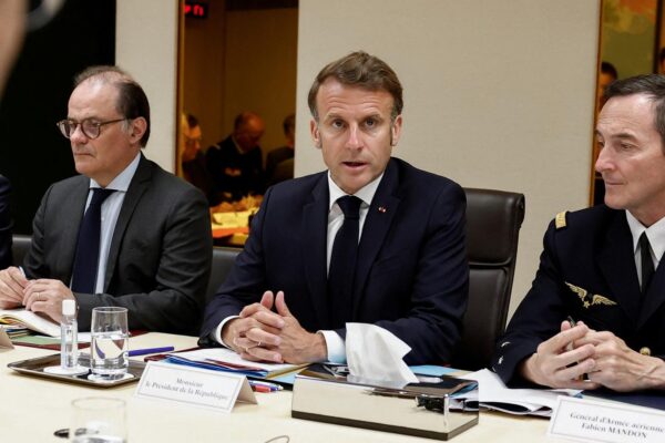ایران اور اسرائیل کے درمیان بحران پر فرانس میں دفاعی کونسل کا اجلاس