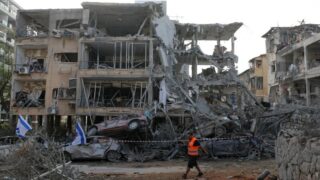 iran-missile-strikes-cause-casualties-in-israel