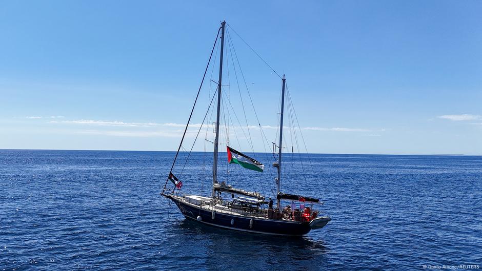 israel-blocks-gaza-bound-aid-ship