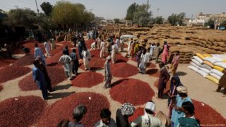 pakistan-economic-growth-forecast-2-7-percent