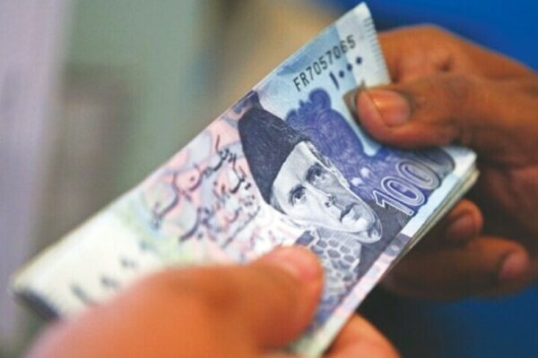 نئے بجٹ میں ٹیکس کی شرح میں اضافے کی توجہ