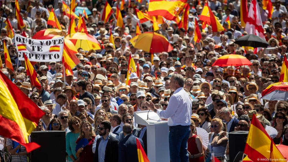 spain-pp-protests-demand-new-elections