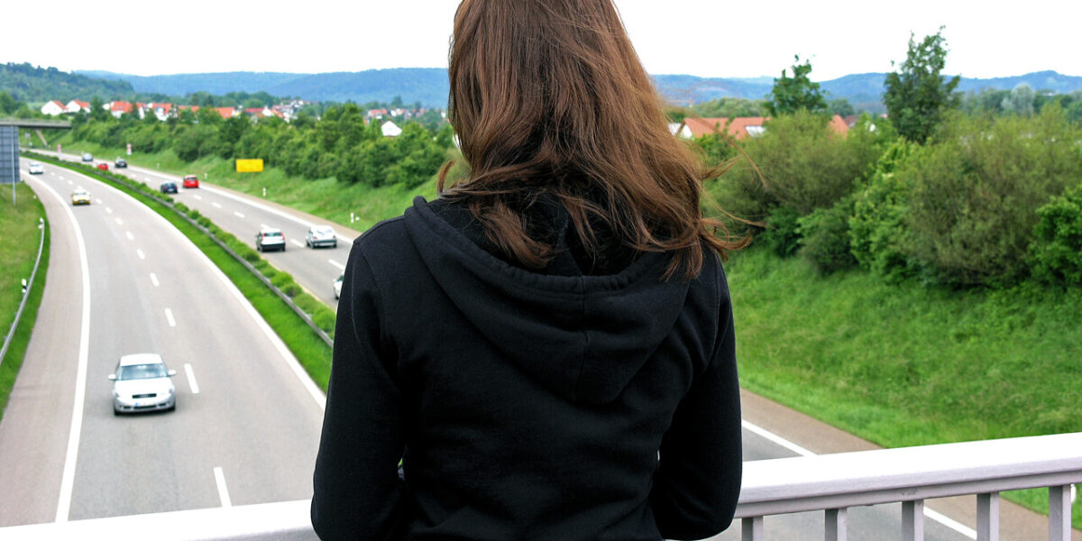 youth-suicide-thoughts-signs-and-prevention