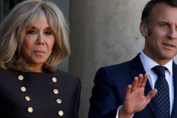 صدر میکرون کی امریکی خاتون کے خلاف ہتک عزت کا مقدمہ